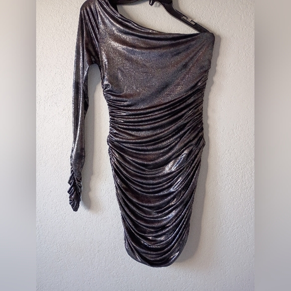 Forever 21 Shimmering Silver Long Sleeve Dress Size M - Picture 2 of 8